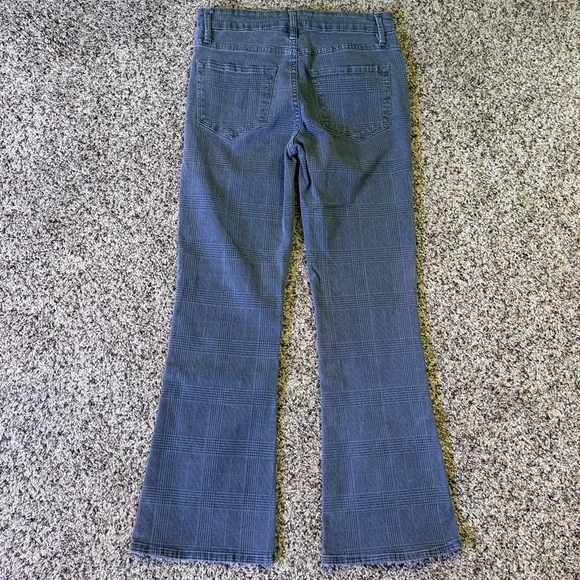 Frame Denim Le Crop High-Rise Mini Boot Crop Jeans. - Picture 5 of 10